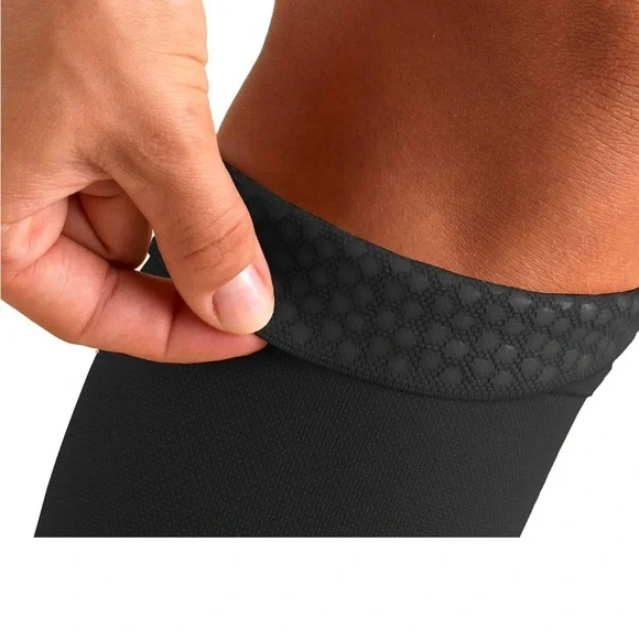 Women’s or Men's Black Tights - Picture 2 of 8